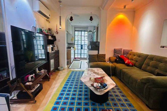2BR Apartment in Old Xuhui with Private Garden (L10)