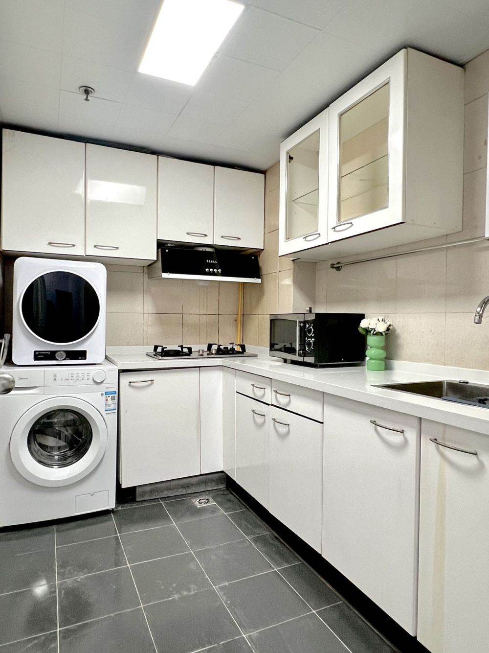 Housing image — Kitchen
