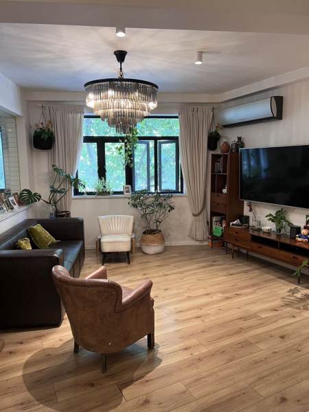Housing image — Living Room