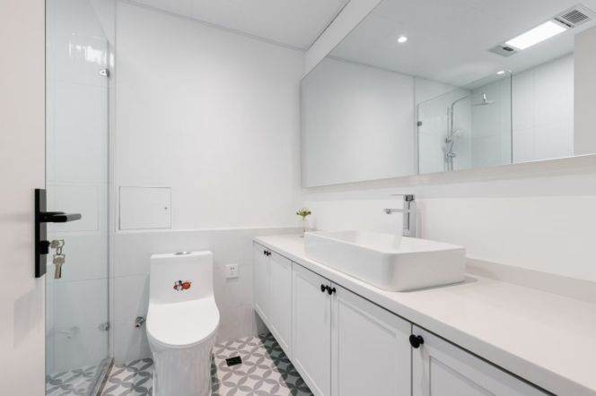 High-Floor 1BR Apartment near Shanghai Jiao Tong University with Floor-to-Ceiling Windows