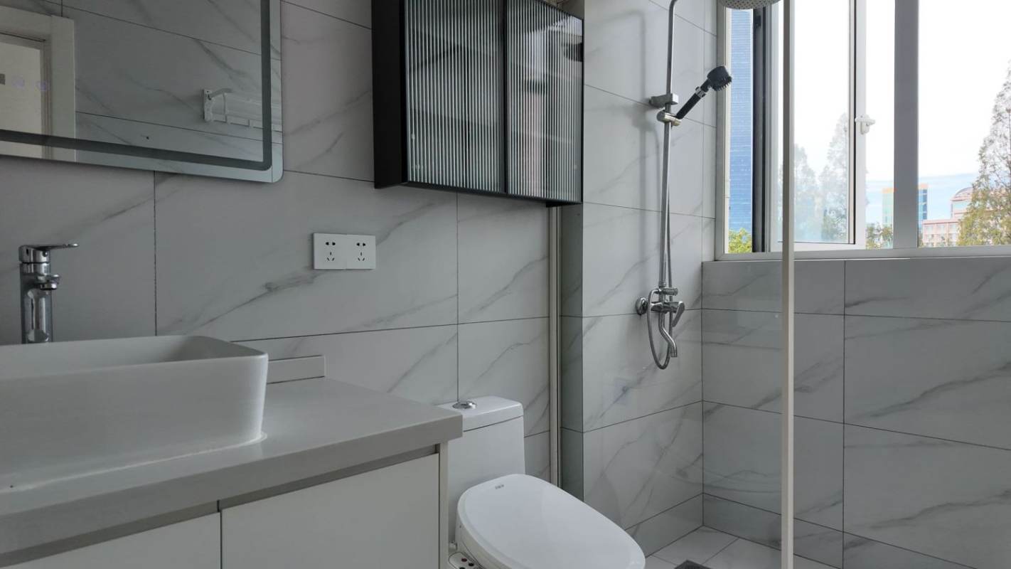 Housing image — Bathroom