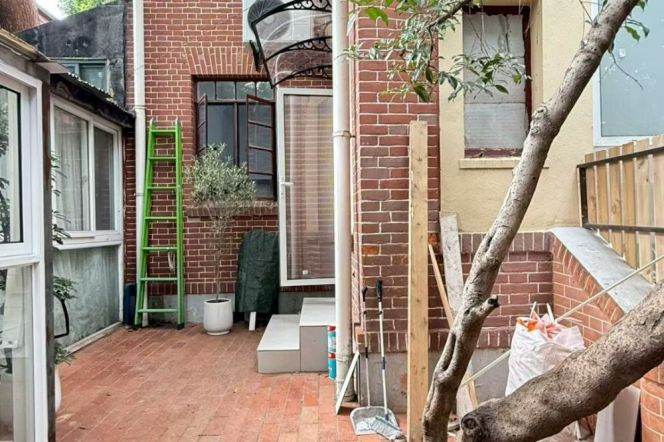 1BR Lane House in Old Xuhui with Private Garden (L1/L10)