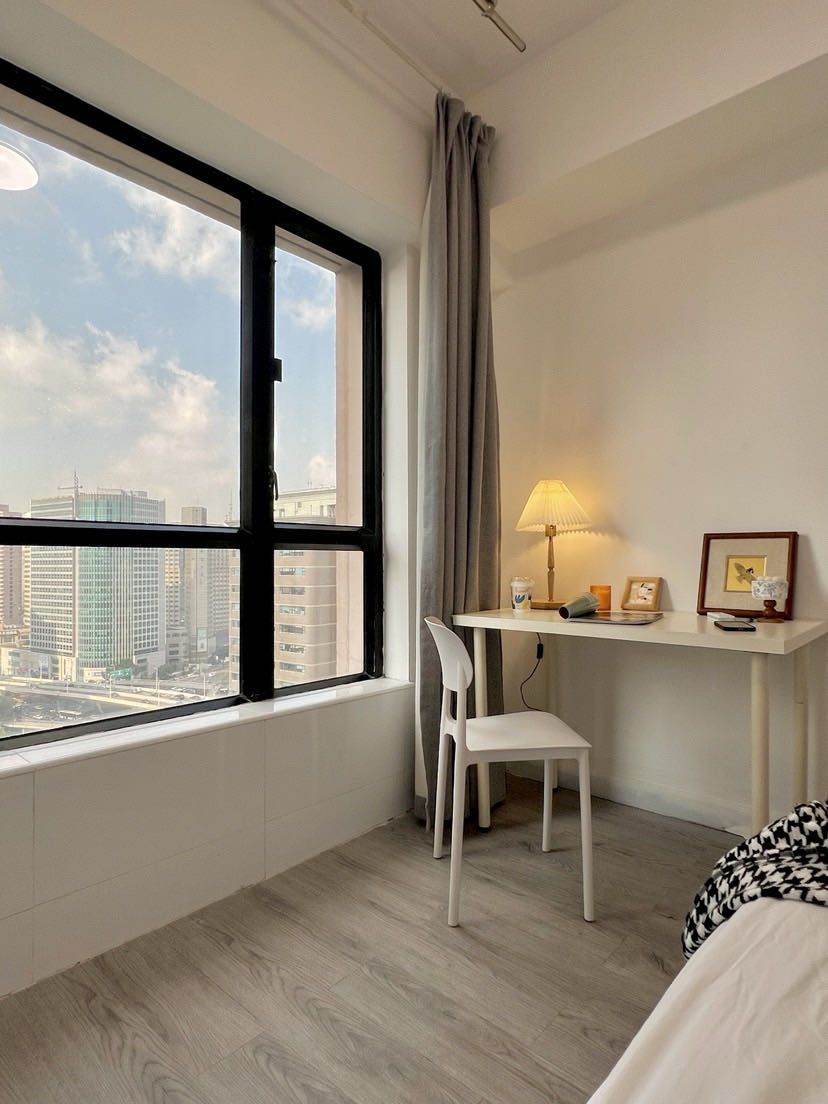 Housing image — Bedroom