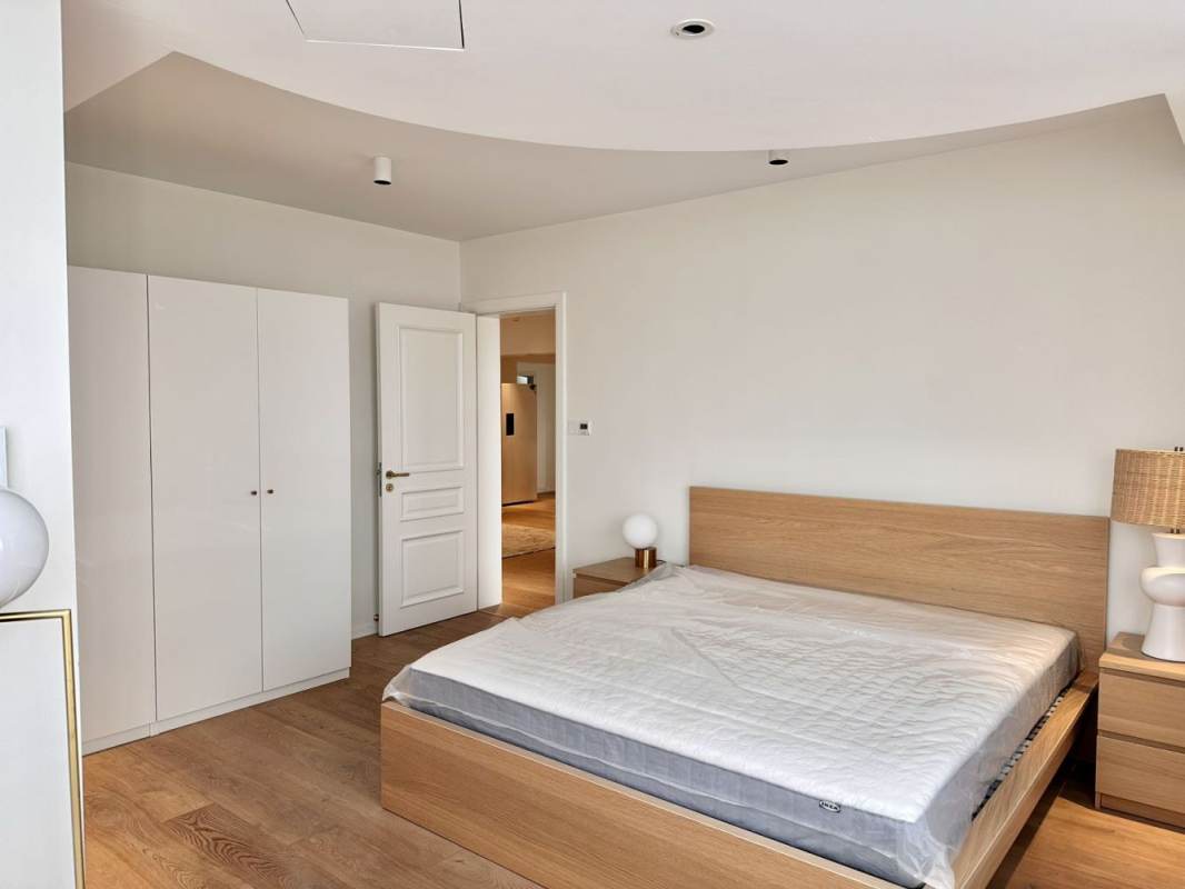 Housing image — Bedroom