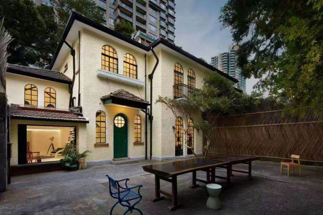 Spacious 5BR Apartment in Old Xuhui with Private Garden
