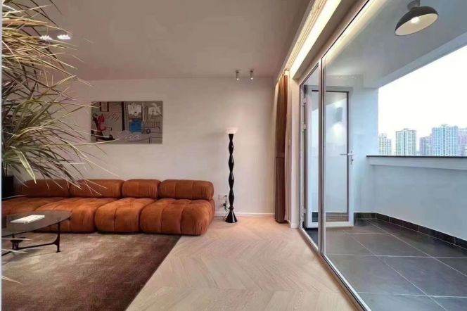 2BR Apartment in Jing'an (L2/L11)
