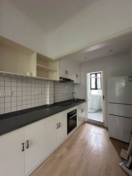 Housing image — Kitchen