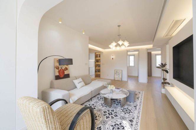 3BR Apartment near Zhongshan Park (L2/L3/L4)