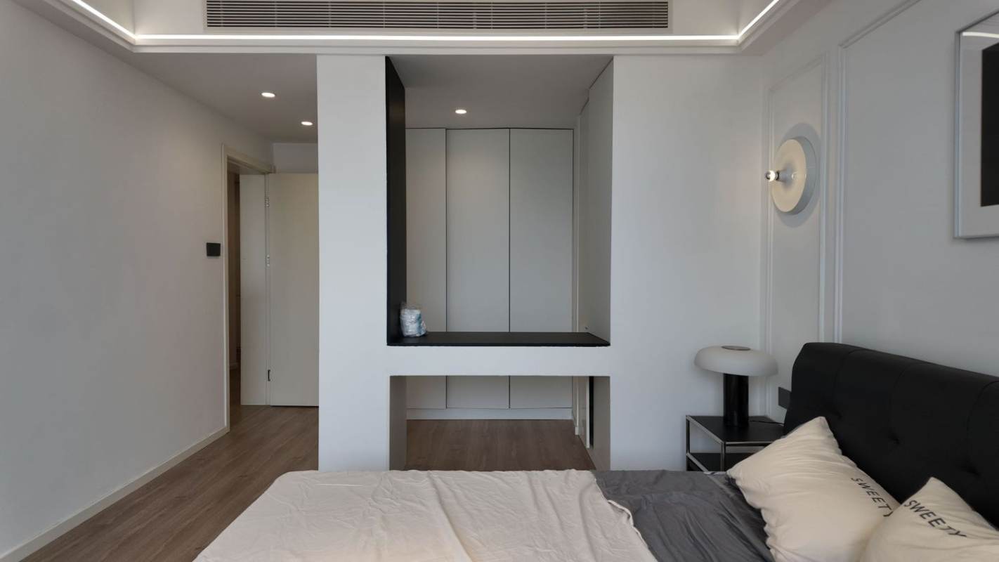 Housing image — Bedroom