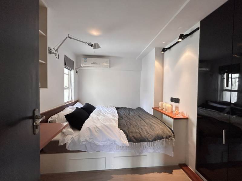 Housing image — Bedroom