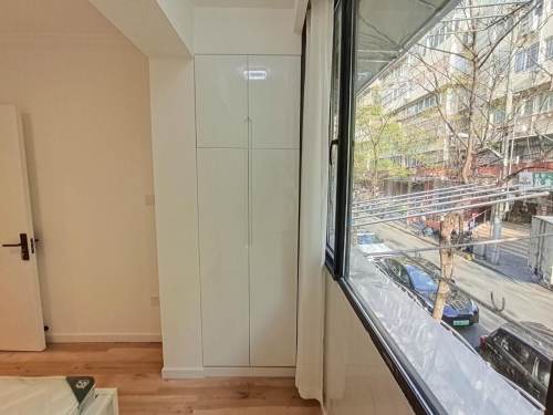 Housing image — Balcony