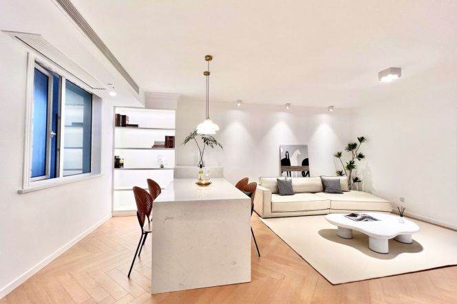 2BR Apartment near Zhongshan Park (L11/L13)