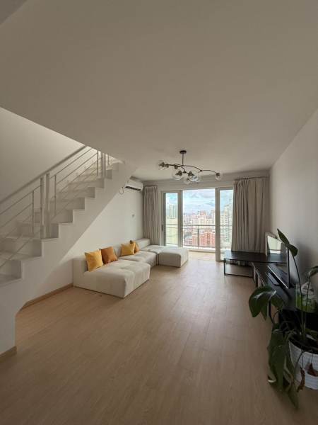 Housing image — Living Room