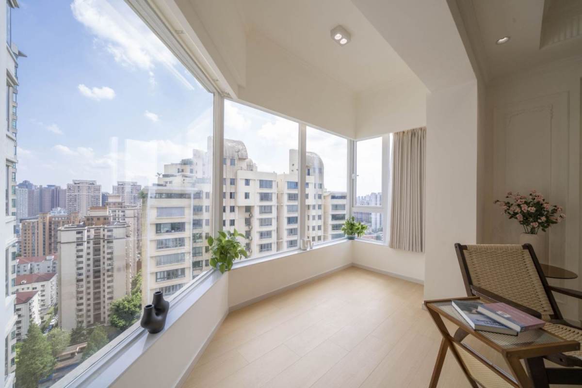 Housing image — Living Room
