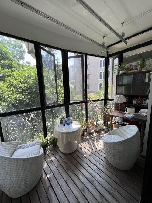Housing image — Balcony