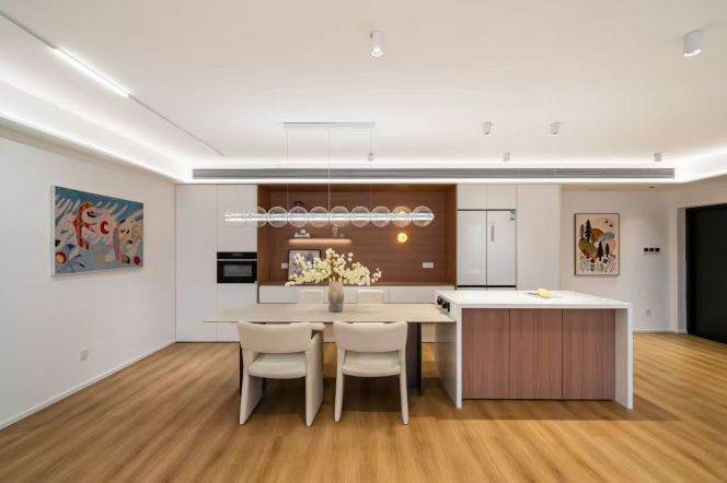 Spacious 2BR Apartment in Jing'an