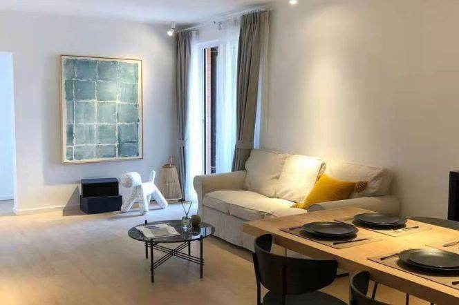 3BR Apartment near Shanghai Jiao Tong University with Outstanding View (L10/L11)