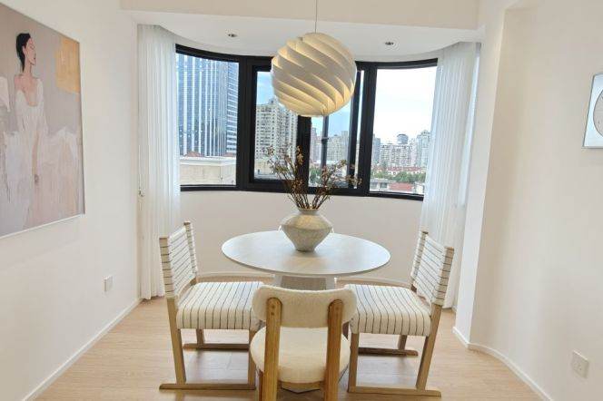 2BR Apartment near Zhongshan Park (L2/L11)