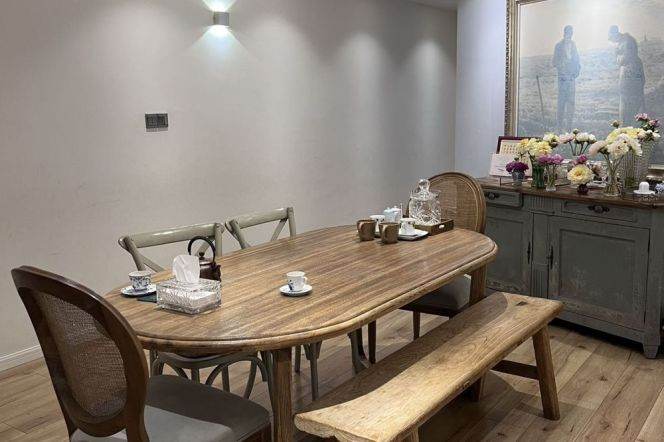 4BR Apartment in Old Xuhui with Green View (L9/L12)
