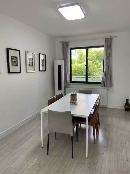 Housing image — Dining Area