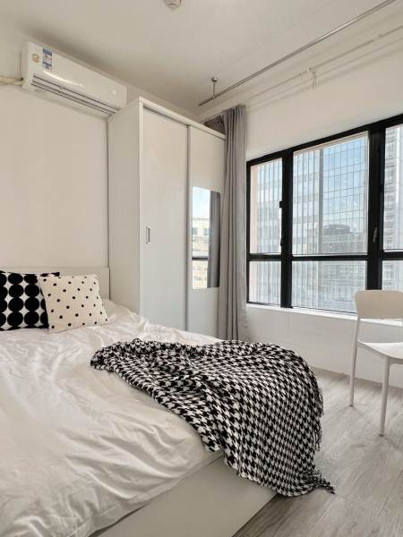 Housing image — Bedroom