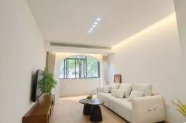 1BR Apartment near Jiangsu Rd Metro (L2/L11)