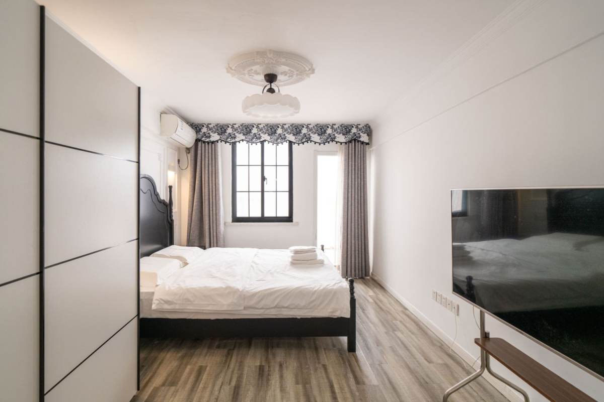 Housing image — Bedroom
