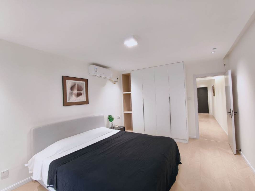 Housing image — Bedroom