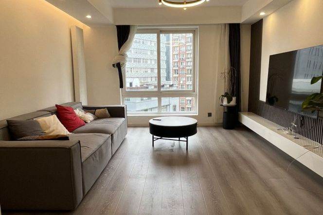 Spacious 2BR Apartment at Springdale Gardens (L9/L12)