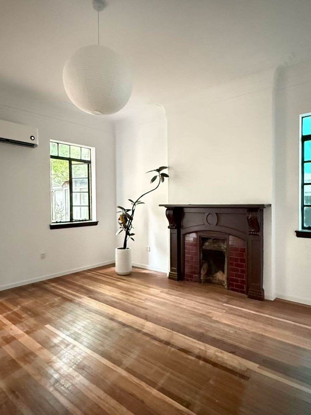 Housing image — Living Room
