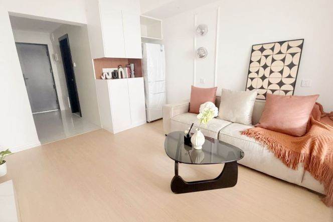 1BR Apartment in Jing'an