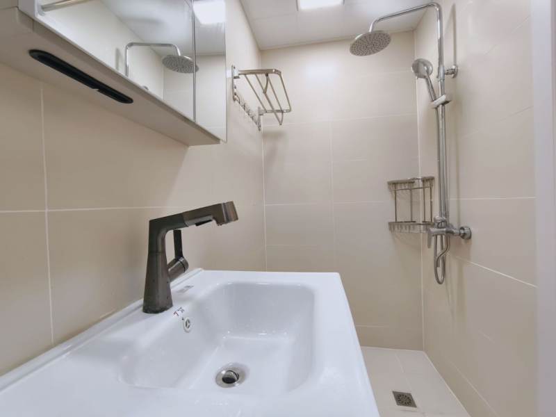 Housing image — Bathroom