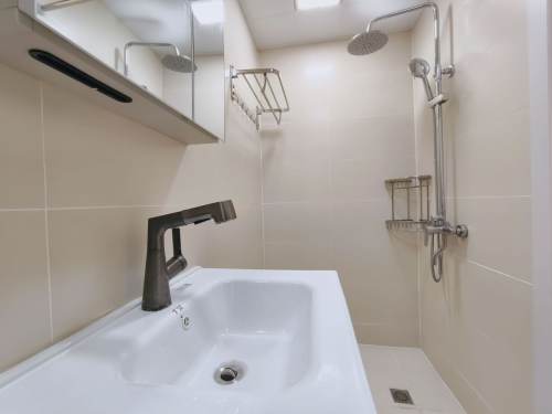 Housing image — Bathroom