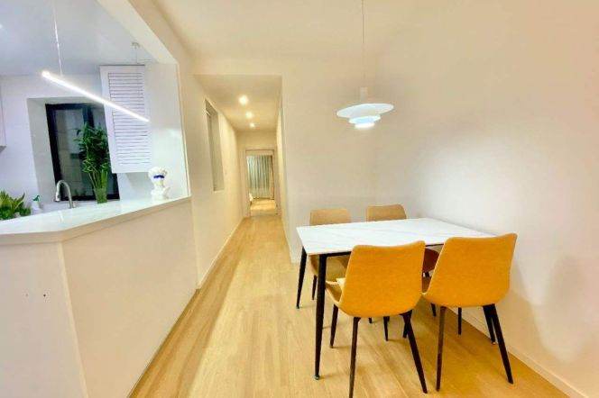 High-Ceiling 3BR Apartment in Old Xuhui with Outstanding View (L9/L12)