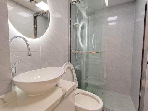 Housing image — Bathroom