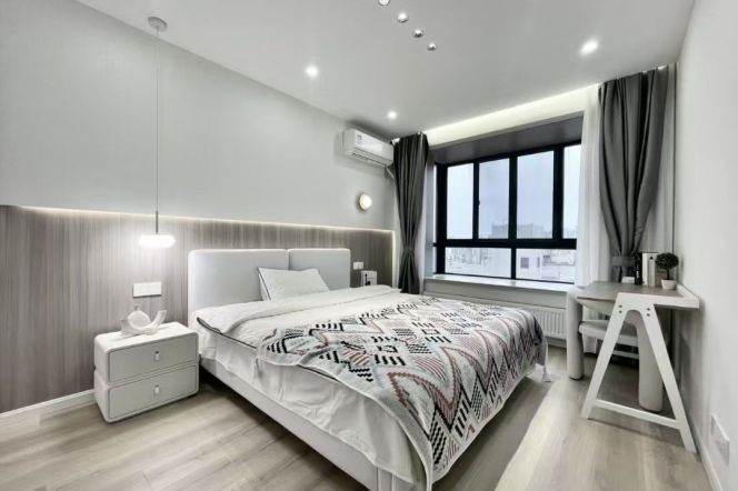 High-Floor 3BR Apartment near Shanghai Children's Medical Center Metro (L6)