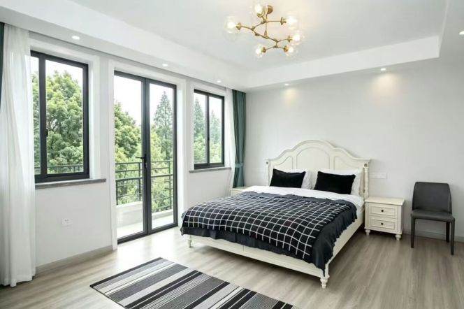 Spacious 2BR Heritage Apartment in Old Xuhui (L1/L7)