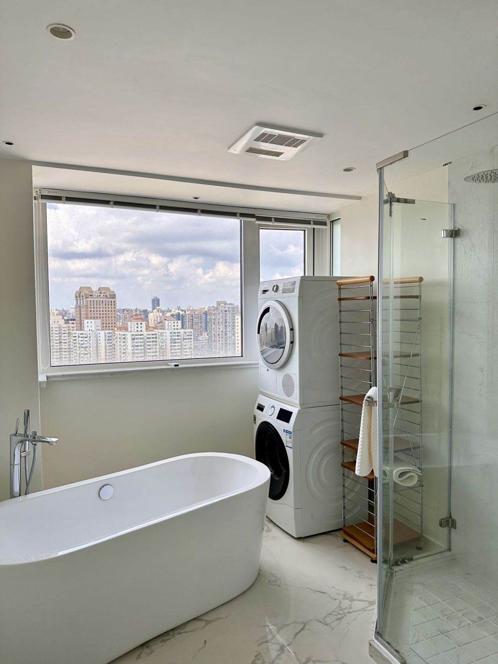 Housing image — Bathroom