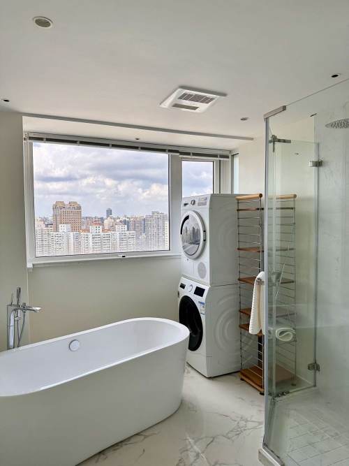 Housing image — Bathroom
