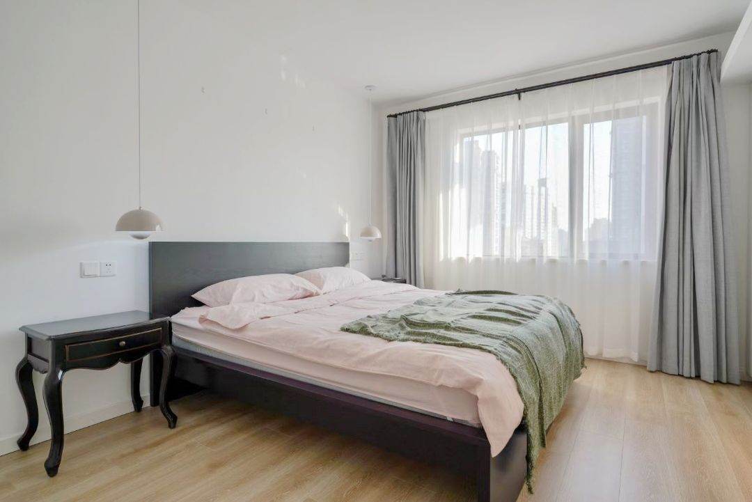 Housing image — Bedroom