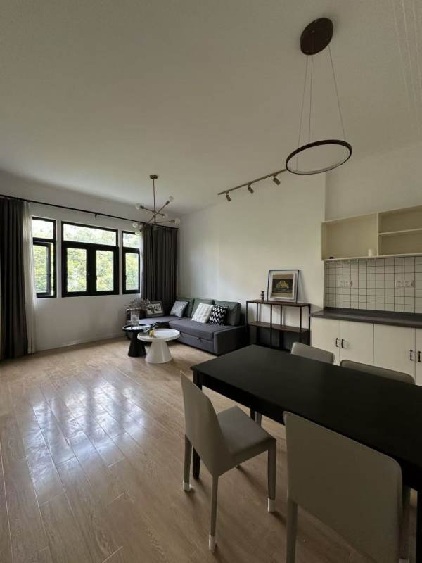 Housing image — Living Room