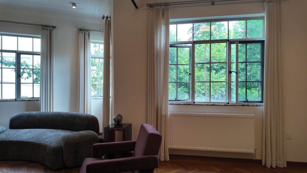 Housing image — Living Room