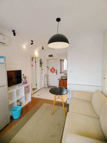 Housing image — Living Room