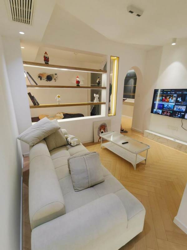 Housing image — Living Room