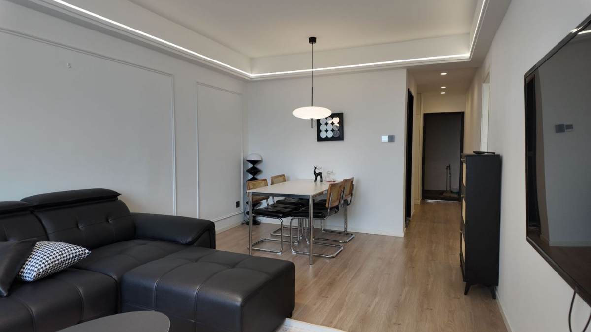 Housing image — Living Room