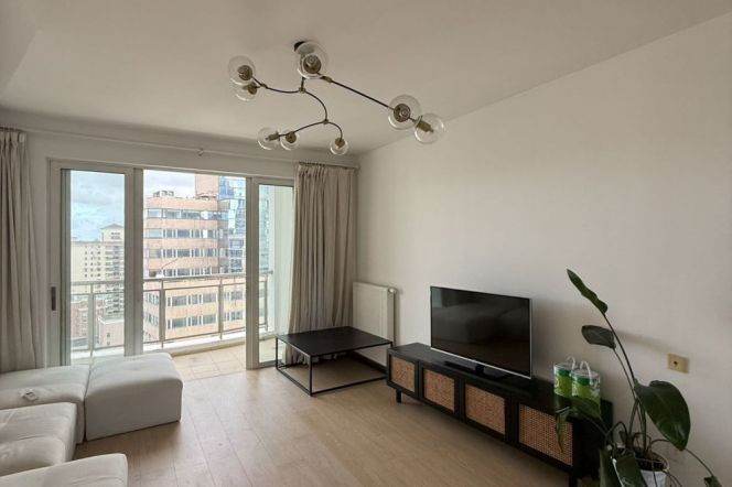 High-Floor 3BR Apartment in Xujiahui with Outstanding View