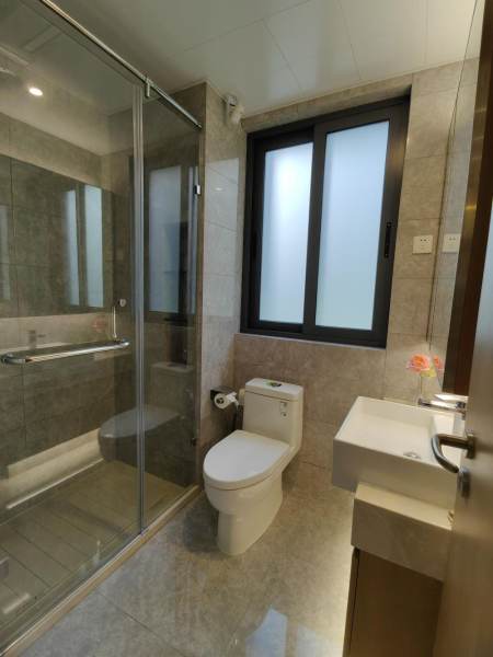 Housing image — Bathroom