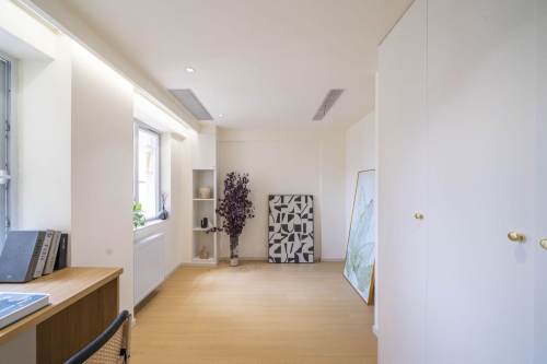 Housing image — Bedroom