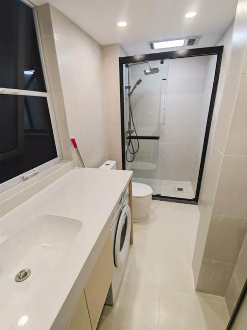 Housing image — Bathroom