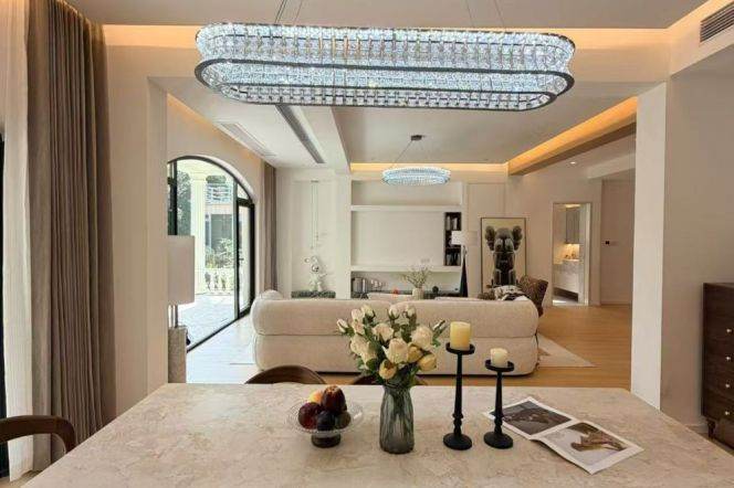 Spacious 7BR Villa near National Exhibition And Convention Center Metro with Private Garden (L2/L17)